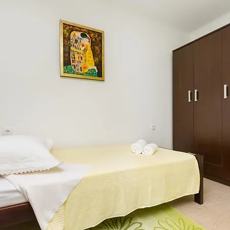 Guest house Jasmin 4*
