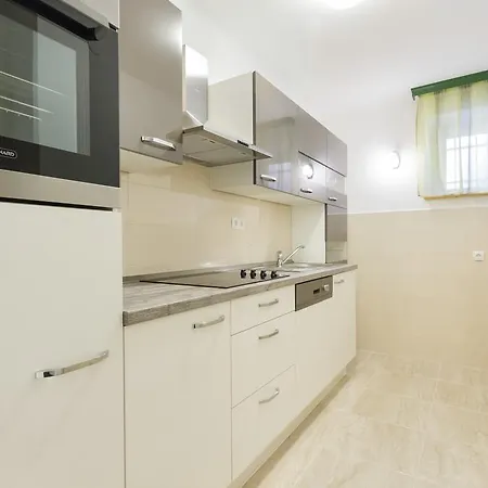 Πανσιόν Jasmin